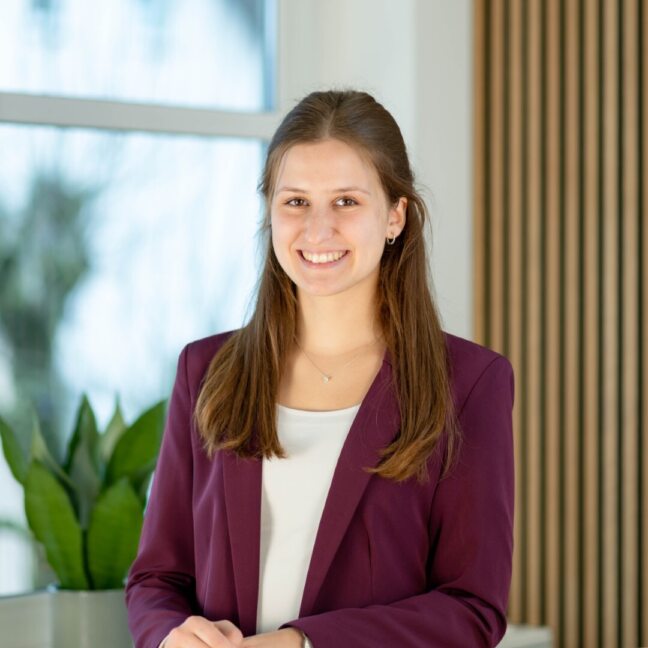 Frau Christina Golücke