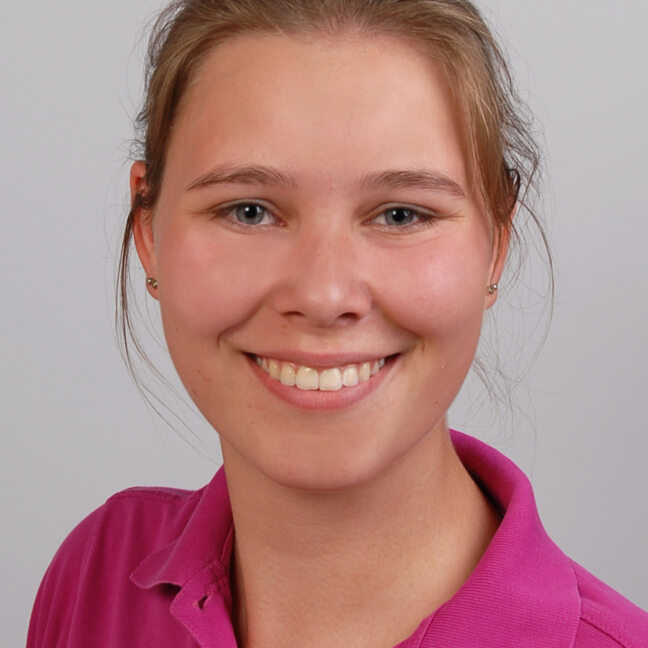 Anna Schloo1