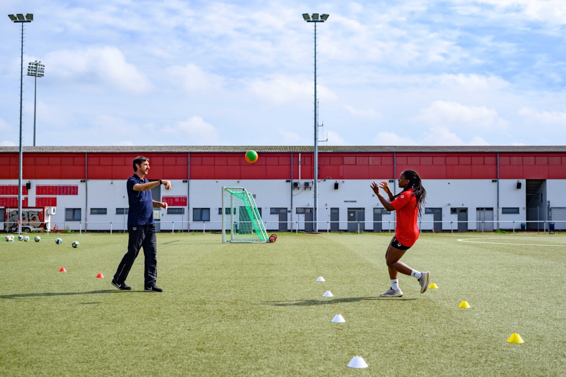 2025 09 10 SPTZ D Ue SSELDORF THERAPIE 7814