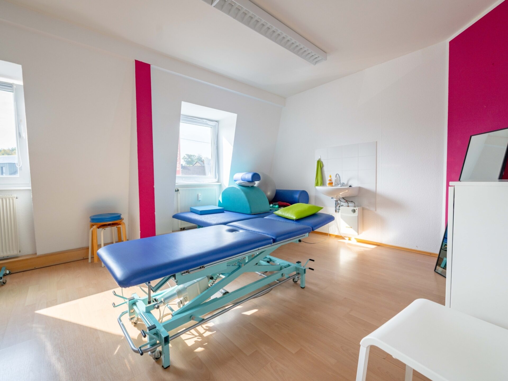 2025 09 29 THZ NEUHAEUSEL PRAXIS 8509