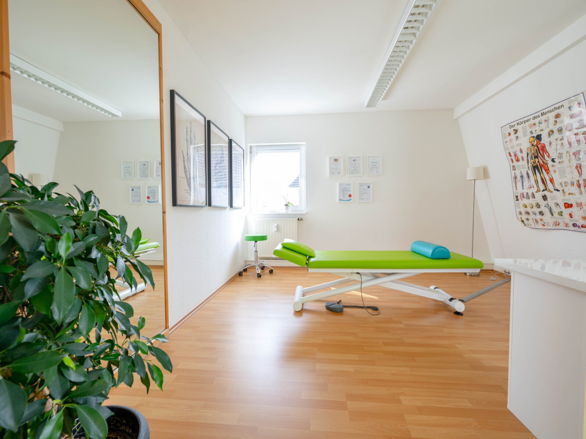 2025 09 29 THZ NEUHAEUSEL PRAXIS 8523